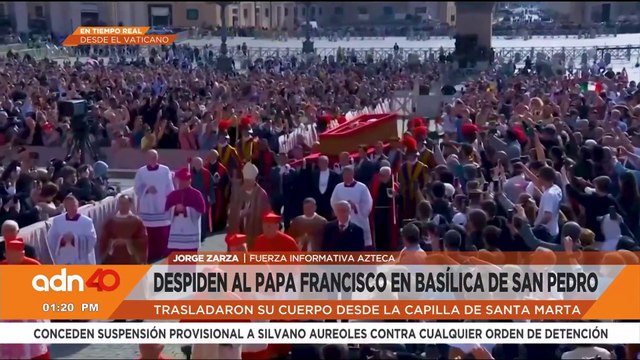 Miles de fieles despiden al papa Francisco en la Basílica de San Pedro