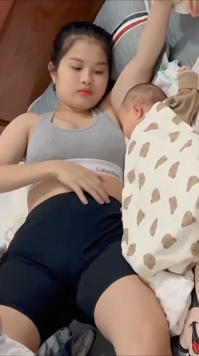 Breastfeeding is crucial for the survival, nutrition and development of infants and young children and the health of mothers. Breast milk protects newborns from infections, helps develop immunity, is beneficial for digestion and optimal growth,