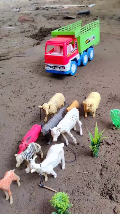 Big truck animal transorting videos for kids