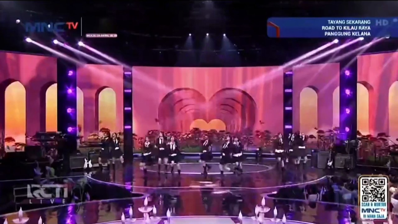 JKT48 - Heavy Rotation & Fortune Cookie in Road To Kilau Raya Panggung Kelana 230525