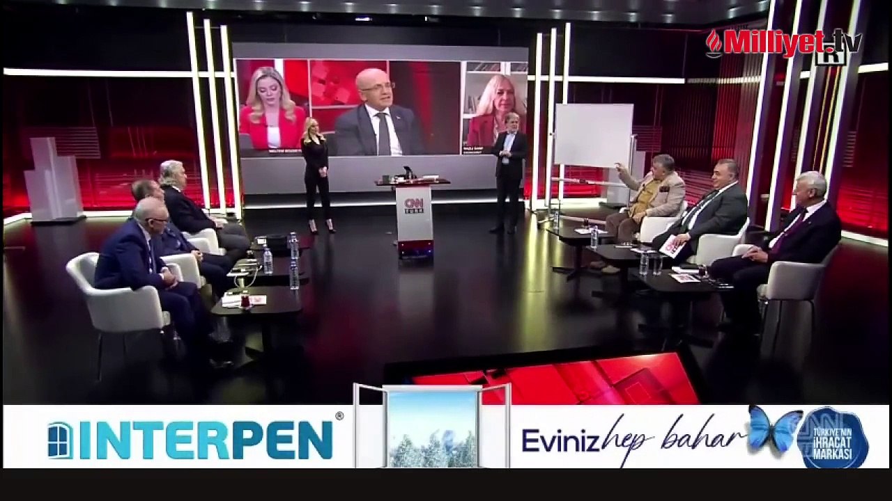 Depreme canlı yayında yakalanan CNN TÜRK Spikeri Meltem Bozbeyoğlu o anları anlattı...