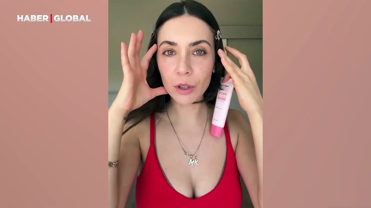 Oyuncu Fulya Zenginer'in depreme yakalandığı anlar sosyal medyada gündem oldu