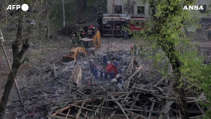 Raid russo su Kiev, almeno 9 i morti e 63 feriti