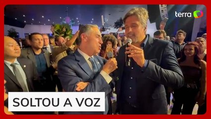 Barroso faz dupla com sertanejo em festa do presidente do Republicanos