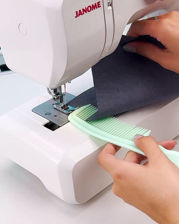 Master your sewing with this handy comb technique