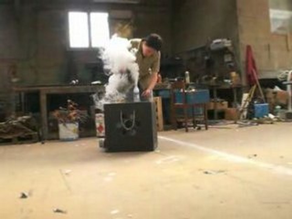 Dry ice - carboglace Bombe 1