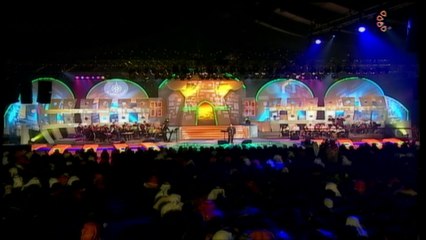 راشد الماجد طاير من الفرحة هلا فبراير 2000