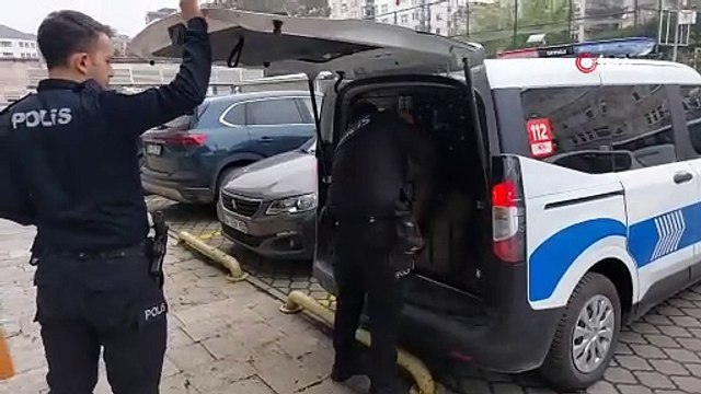 Tövbe tövbe: Parkta oturan üniversite öğrencisine para verip ilişki teklif eden 73 yaşındaki adam gözaltına alındı