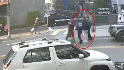 "수상한 차량이 배회"...잡고 보니 '8천억대 불법 도박사이트' 수배자 / YTN