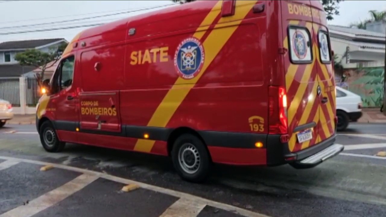 Óleo na pista causa queda de motociclistas no Maria Luiza