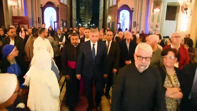 محافظ الإسكندرية يقدم واجب العزاء في وفاة قداسة البابا فرنسيس، بابا الفاتيكان