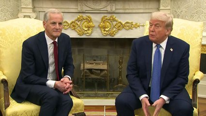 Trump diz que os EUA 'pressionam muito a Rússia' para acabar com guerra na Ucrânia