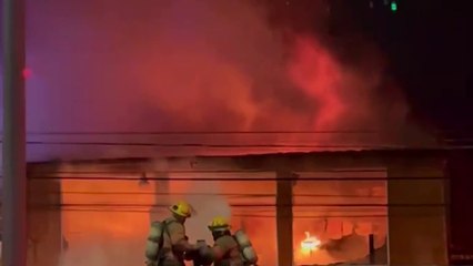 tn7-Incendio grande en mueblería de Hatillo inició por explosión-240425