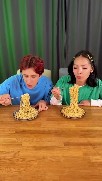 Frozen noodle prank😂