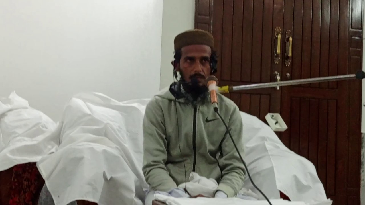 Jin ki tasweer seny mien mojood hy_naat