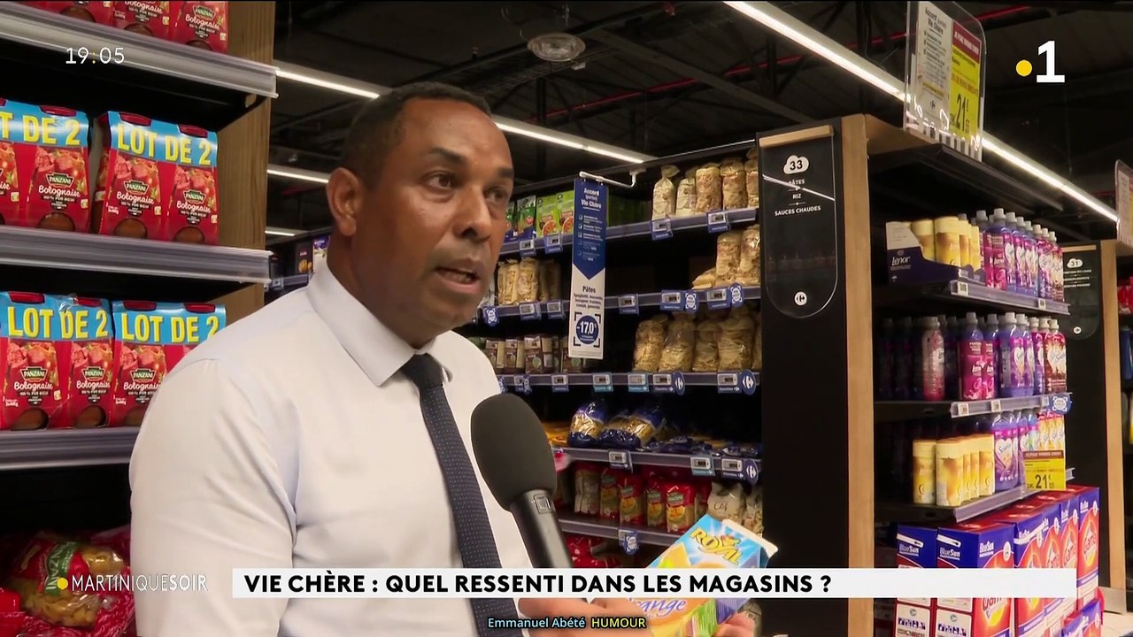 Martinique : La vie chère, El Vallsero et... les filles !