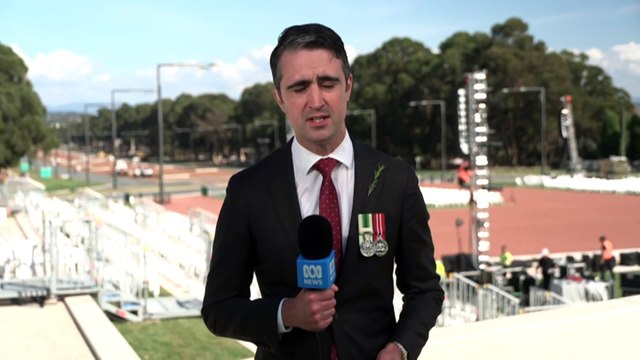 Prime Minister attends dawn service at the War Memorial in Canberra