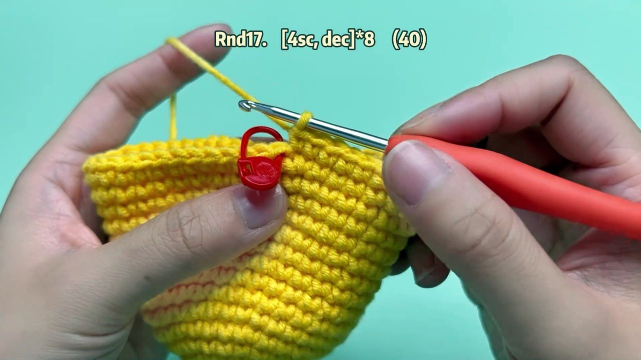 Crochet Chick Tutorial: 3. How to repeat the sequence 4 single crochet 1 decrease for 8 times?