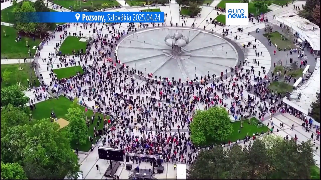 Több szlovák városban tüntettek a civil szervezetek jogait szabályozó törvény ellen