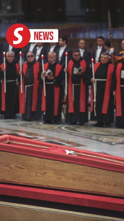 Faithful bid final farewell to Pope Francis in St. Peter's Basilica