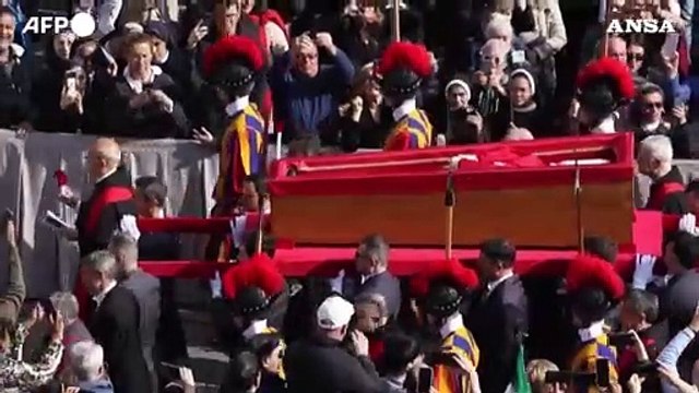 Roma si prepara per l'ultimo viaggio di papa Francesco
