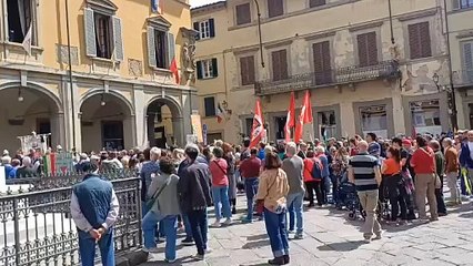 Prato, "Bella ciao" in piazza del Comune: le cerimonie per la Liberazione