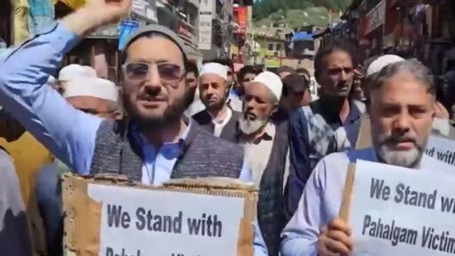 Jammu and Kashmir: People Hold Protest Against Pahalgam Attack in Anantnag