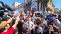 Festa della Liberazione a Milano: la contestazione al Pd