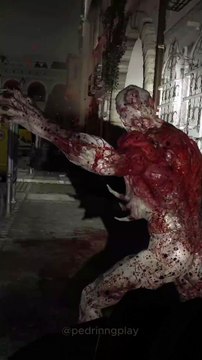 Playing tag with a Volatile… at night. #dyinglight #zombie #parkour #volatile #rapace #horreur