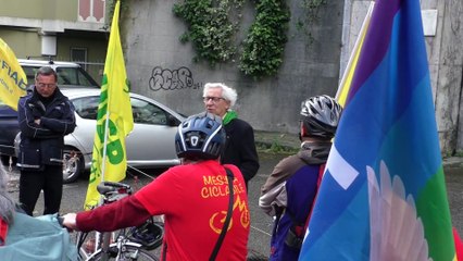 La pedalata resistente nei luoghi simbolo del 25 Aprile