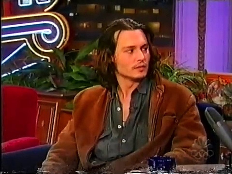 Johnny_Depp_s_enormous_cockroach)