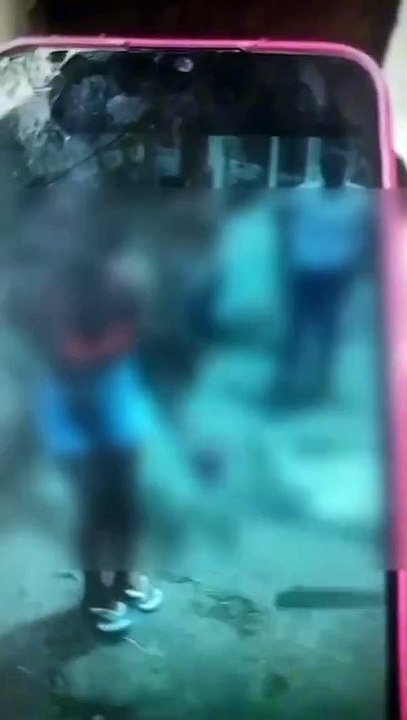 Acusadas de furto recebem pauladas nas mãos no Tancredo Neves