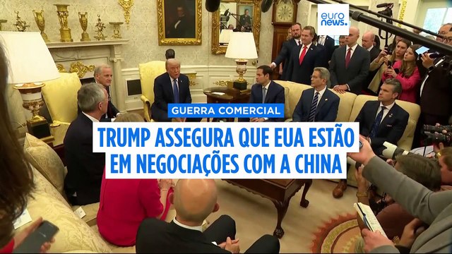 Trump diz que EUA e a China têm mantido conversações comerciais. Pequim nega negociações