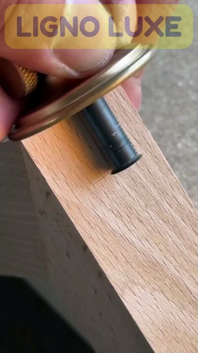 Simple Practical Spline Miter Joint Guide