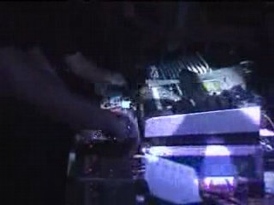 Hardfloor Live @ Kill Brique 1