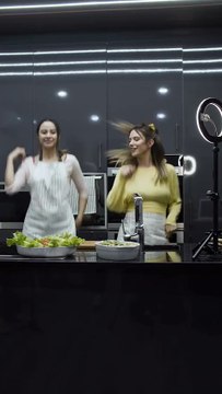 Kitchen Dance Party: Two Girls Grooving to the Beat! 💃🍳 | #GirlsDancing #KitchenDance #DanceParty #GirlsHavingFun #CookingAndDancing #FunWithFriends #DanceInTheKitchen #KitchenVibes #DanceMoves #HappyMoments