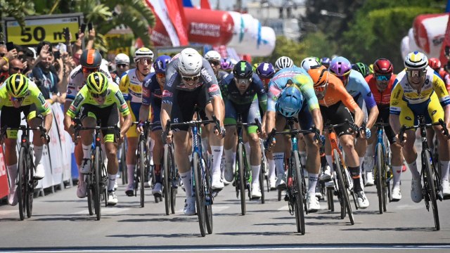 Cycling - Tour of Turkiye 2025 - Stage 1... a very close finish between Simon Dehairs and Matteo Malucelli