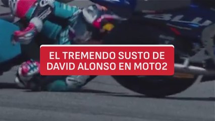 Se rozó la tragedia en Moto 2: el brutal impacto de la cabeza de David Alonso con la rueda de Izan Guevara