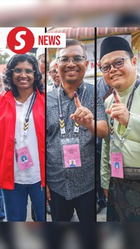 Ayer Kuning Polls: Candidates among early voters