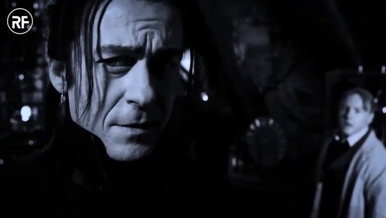 ¿Quién es DRÁCULA? La Historia del CONDE DRÁCULA de VAN HELSING 2004