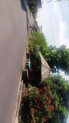 Jalan utama menuju makam Mbah bergas