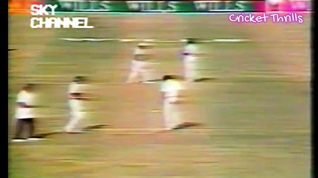 Sanjay Manjerkar 76 off 240 Balls 325 Mins 7 Fours vs Pakistan 2nd Test at Faisalabad First Innings in November 1989