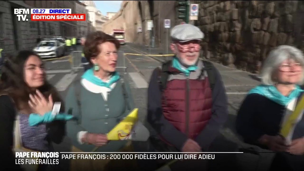 "On est très heureux d'être là et de participer à cet évènement": ces Français du Mans vont assister aux obsèques du pape François