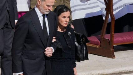 Los reyes Felipe y Letizia se despiden del Papa Francisco