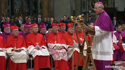 Ecco il rito di chiusura della bara del Papa, presente il camerlengo