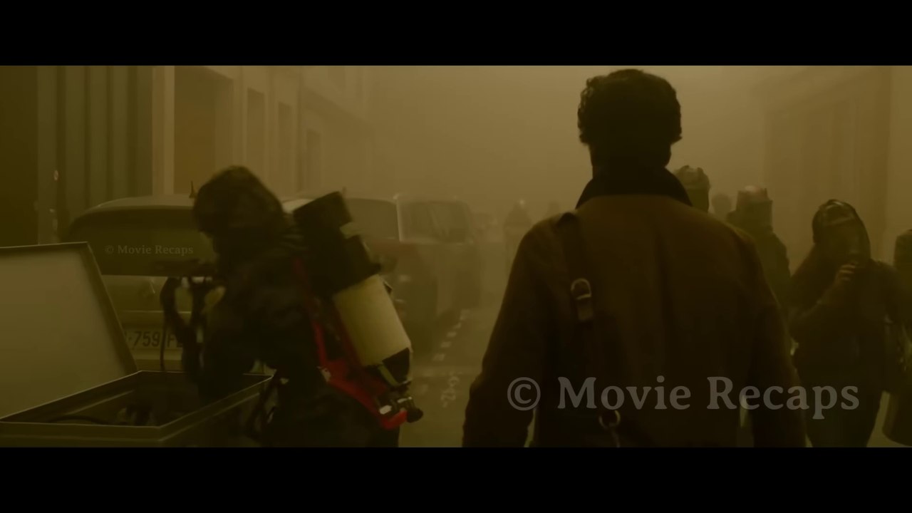A Toxic Mist Starts Rising in The Streets of Paris Killing Everyone That Gets Caught in it