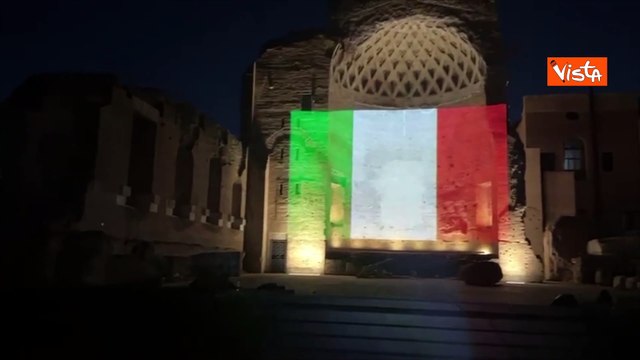 25 Aprile, il Tempio di Venere a Roma illuminato con il Tricolore