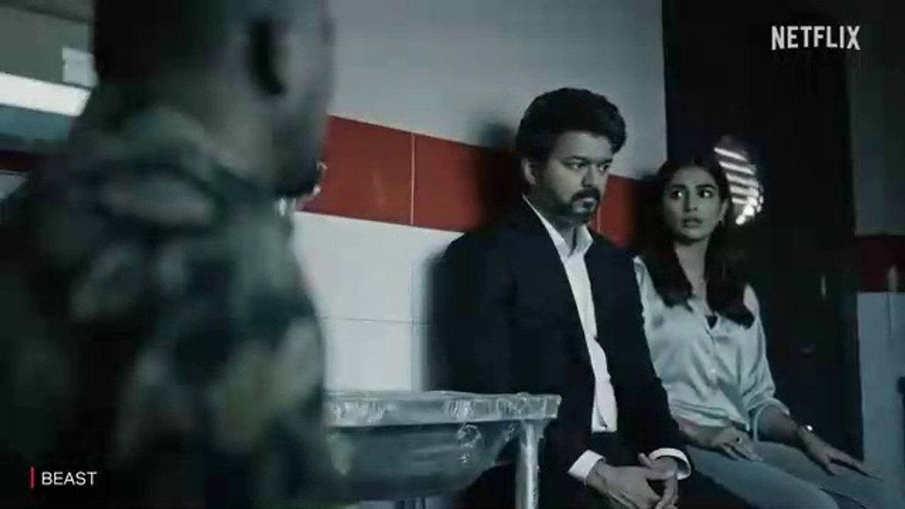 Thalapathy Vijay Saves A Child..
