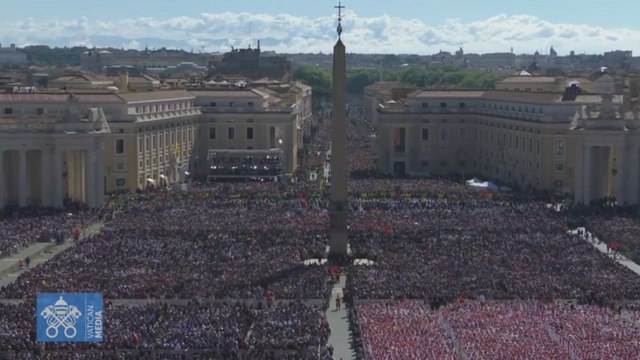 Thousands gather for Pope Francis' funeral at St. Peter's Square in the Vatican