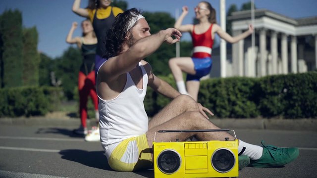 35)_Musique. Surf. Genre. Hip-hop et rap. Humeur _ Calme. Artiste. Text Me Records _ Leviathe